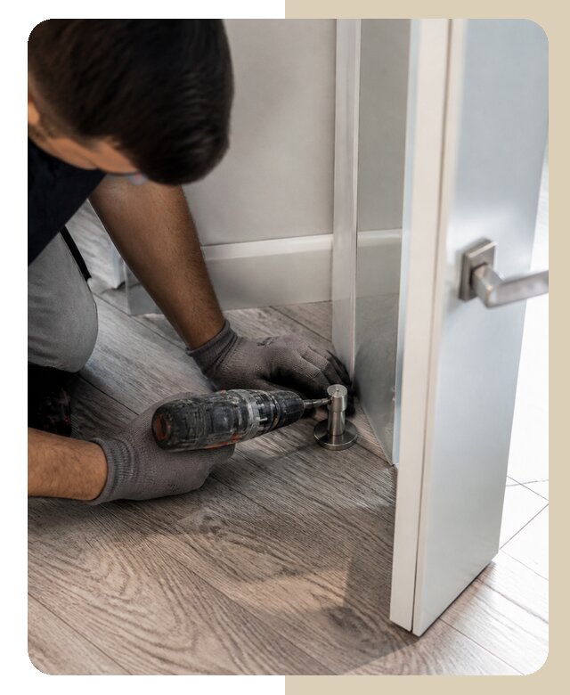 Установка дверного ограничителя в Чехове от 1220 р. | ДвериЛегко-Чхв